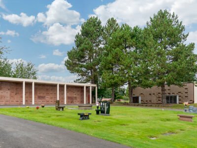 Riverton Crest Cemetery