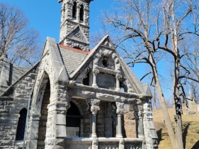 Oakwood Cemetery