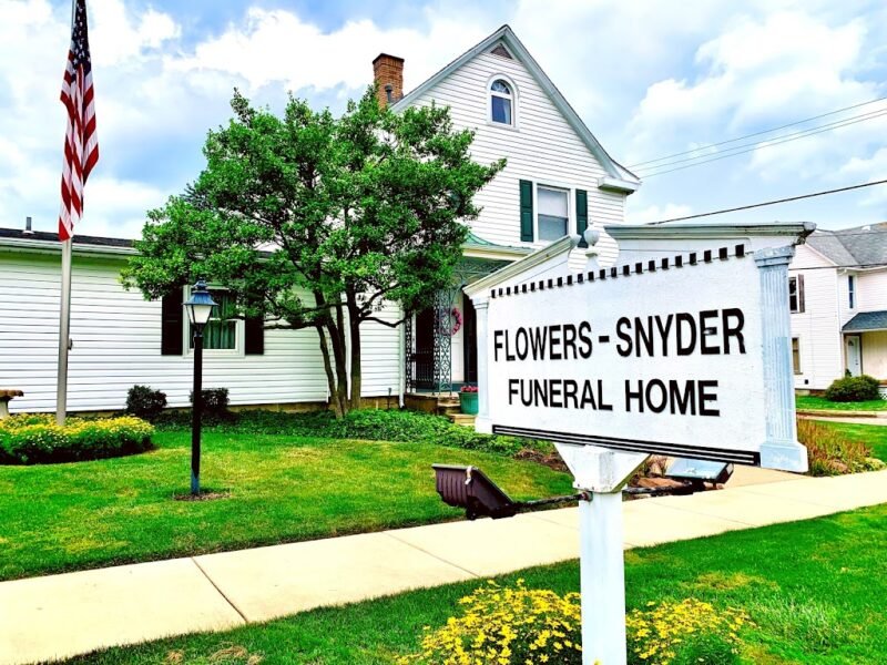 Snyder Funeral Homes, Flowers Chapel