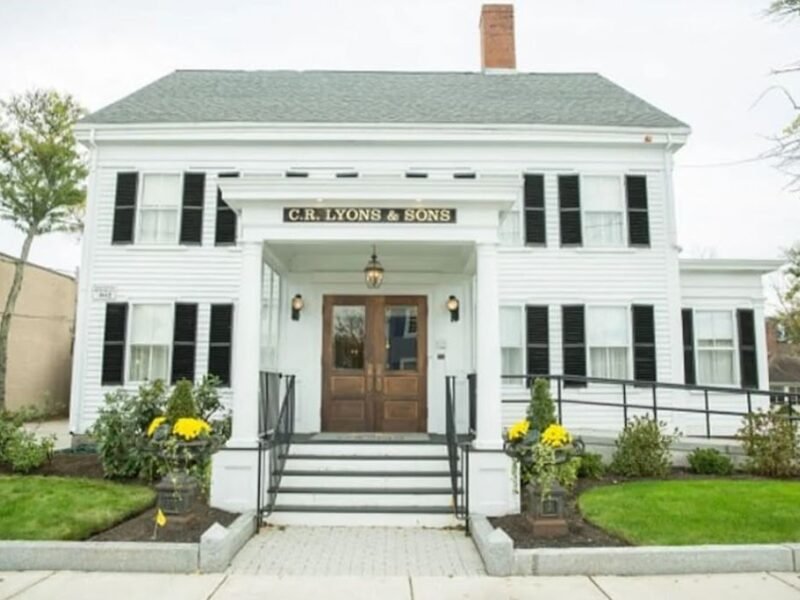 C.R. Lyons & Sons Funeral Directors