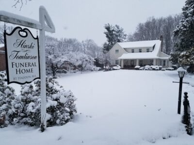 Hinski-Tomlinson Funeral Home