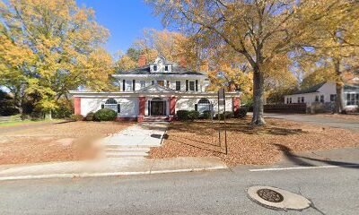 Rich-Colonial Funeral Home