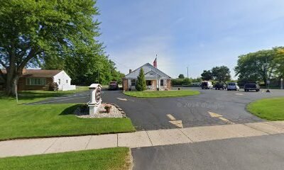 Kroeze-Wolffis Funeral Home Inc